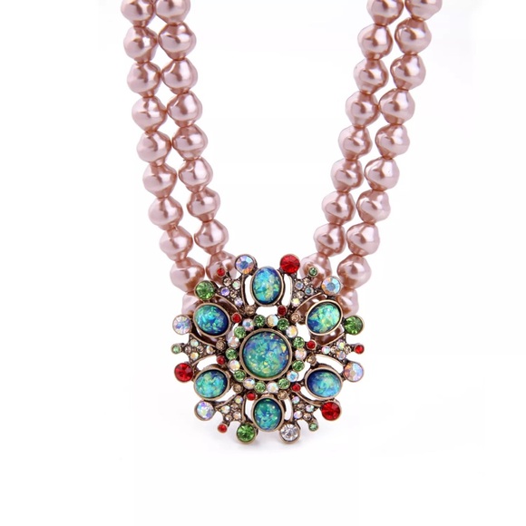 Luxe Antique Styled  Necklace - Picture 4 of 6